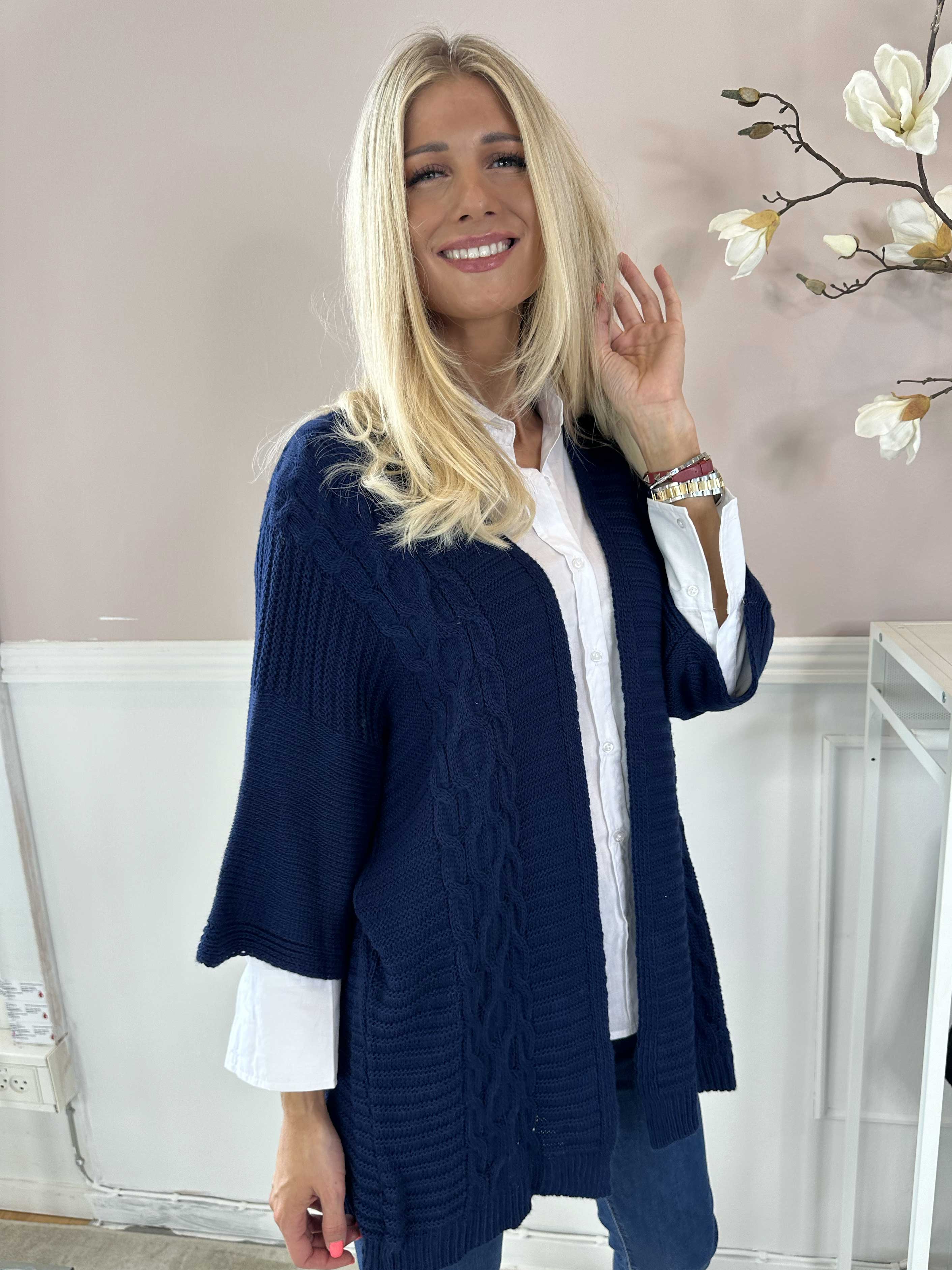 Avalon - Stickad cardigan med korta ärmar